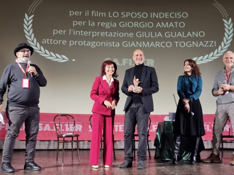 Tognazzi premiato al Sa.Fi.Ter a Fasano VIDEO Tognazzi premiato al Sa.Fi.Ter a Fasano VIDEO - Osservatorio Fasano
