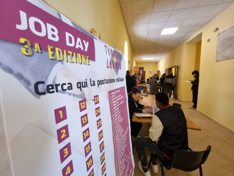 Oltre 300 iscritti e circa 1000 colloqui effettuati nella terza edizione del Job Day “Turismo è lavoro” - Osservatorio Fasano