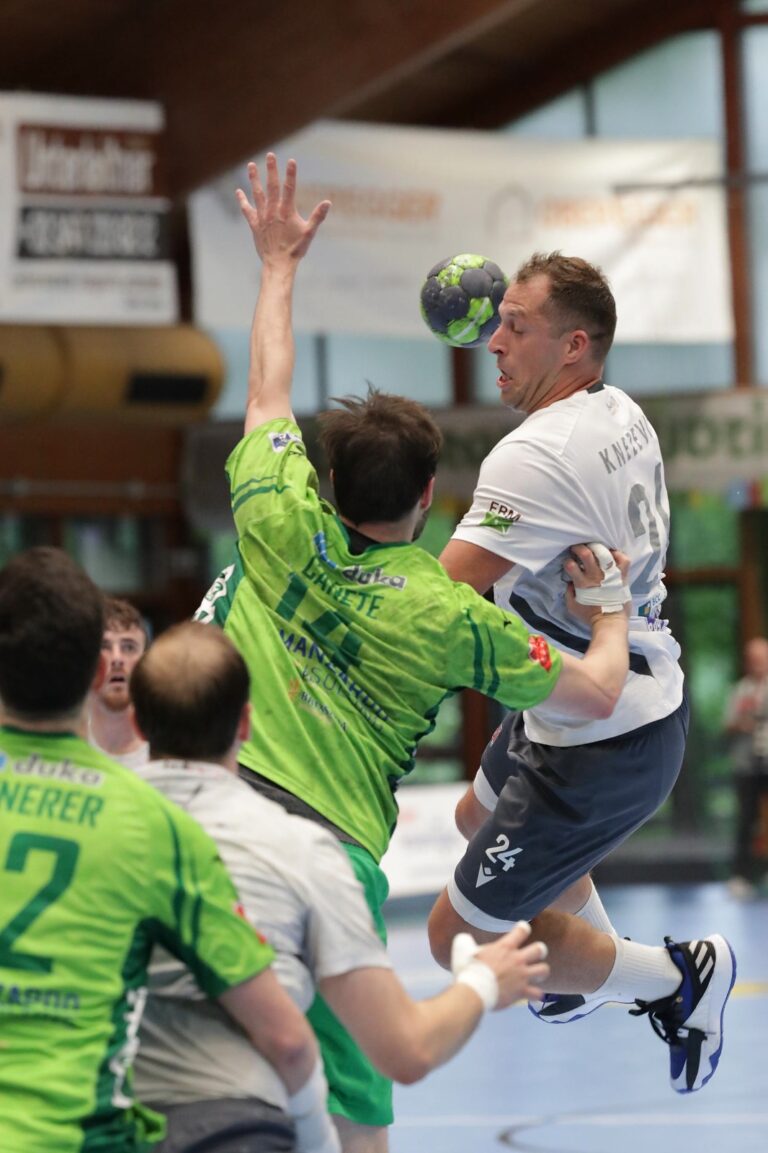 La Junior perde pesantemente a Bressanone in Gara 1 della finale Scudetto La Junior perde pesantemente a Bressanone in Gara 1 della finale Scudetto - Osservatorio Fasano