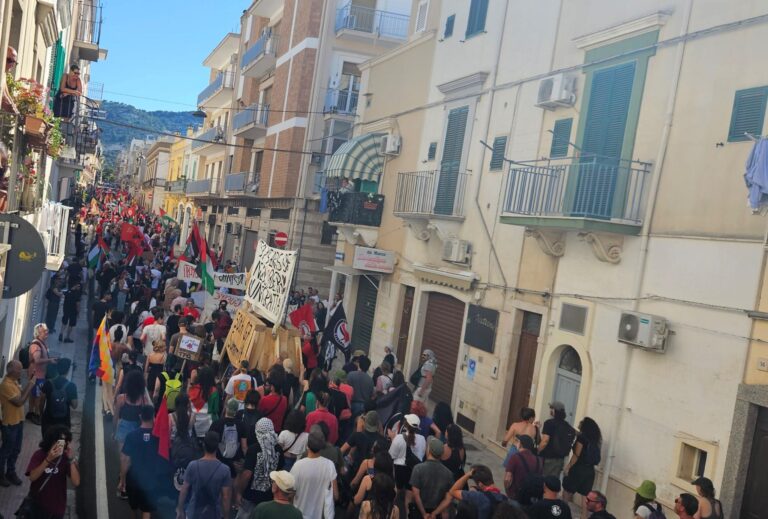 Dichiarazioni finali e manifestazione di dissenso: si chiude così il G7 di Fasano VIDEO Dichiarazioni finali e manifestazione di dissenso: si chiude così il G7 di Fasano VIDEO - Osservatorio Fasano
