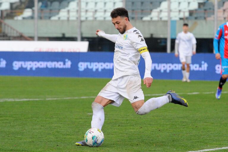 L’US Fasano rafforza la difesa: arriva Giulio Orlando L'US Fasano rafforza la difesa: arriva Giulio Orlando - Osservatorio Fasano