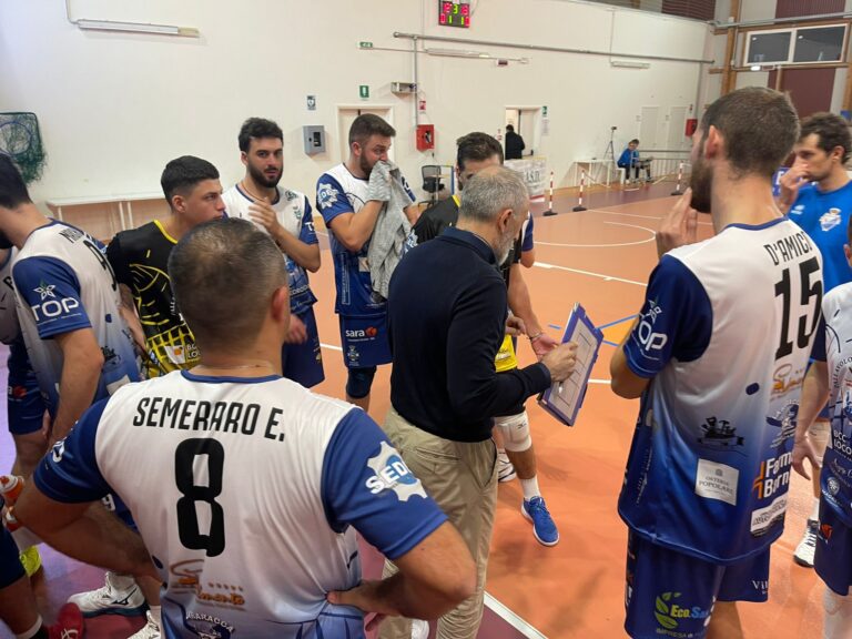 Pallavolo Fasano sconfitta a Galatina per 3 a 2 - Osservatorio Fasano