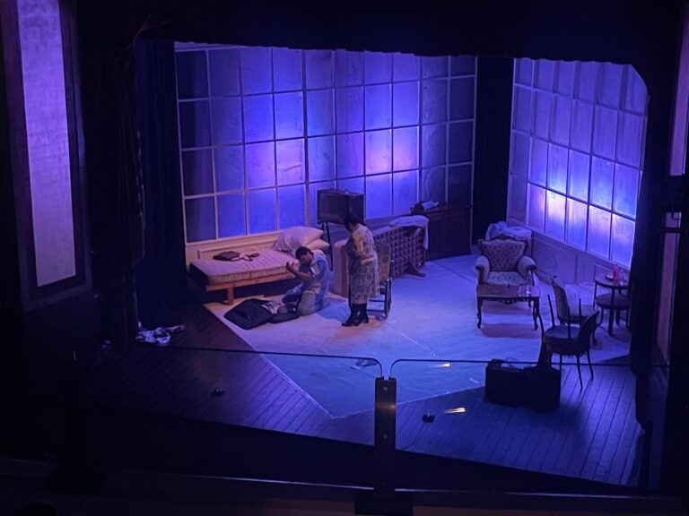 ‘Regina madre’ della compagnia FSSL di San Marco Evangelista al festival ‘Di scena a Fasano’ 'Regina madre' della compagnia FSSL di San Marco Evangelista al festival 'Di scena a Fasano' - Osservatorio Fasano