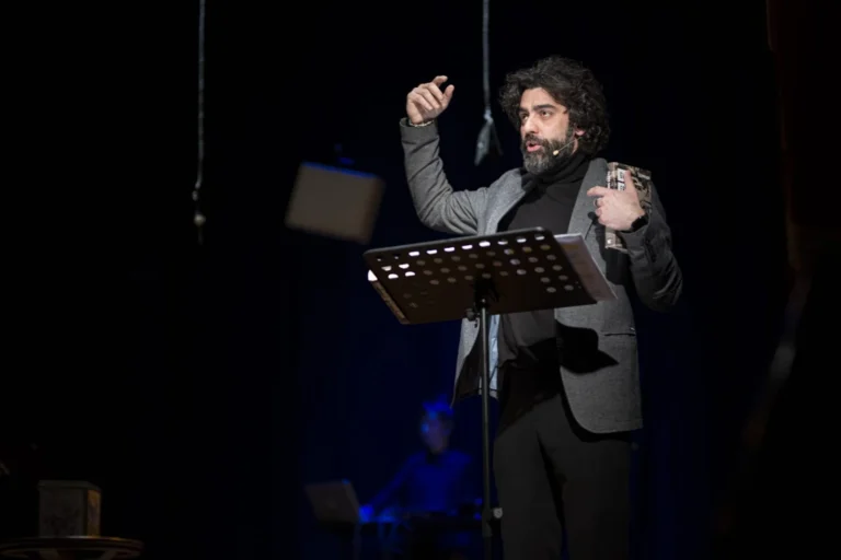 Due giorni di teatro con SenzaConfine: emozione, memoria e immaginazione al Festival della Letteratura di Mandello del Lario - Osservatorio Fasano