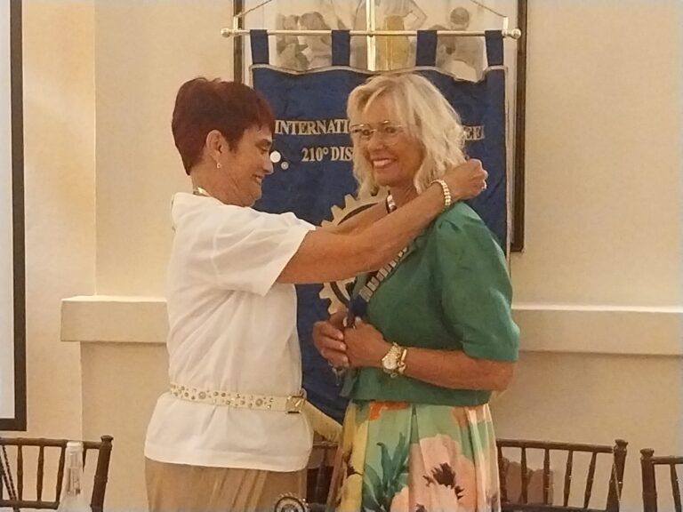 Passaggio del Collare all’Inner Wheel di Fasano: Silvana Preziuso Serinelli Nuova Presidente Passaggio del Collare all'Inner Wheel di Fasano: Silvana Preziuso Serinelli Nuova Presidente - Osservatorio Fasano
