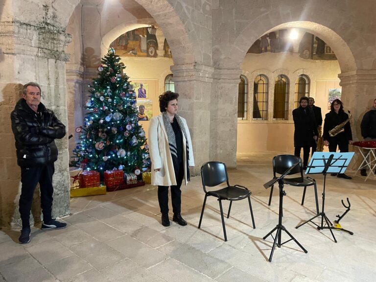 Inaugurato il “Natale al Chiostro” VIDEO Inaugurato il “Natale al Chiostro” VIDEO - Osservatorio Fasano