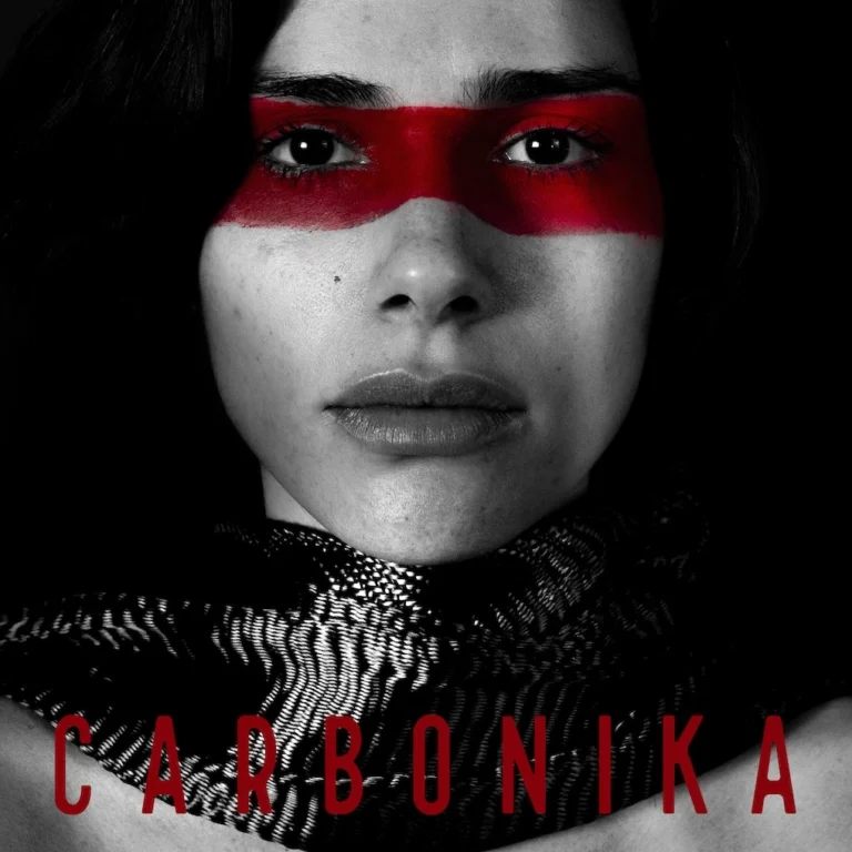 “Carbonika”: a Fasano un progetto fotografico innovativo con protagonista la fibra di carbonio "Carbonika": a Fasano un progetto fotografico innovativo con protagonista la fibra di carbonio - Osservatorio Fasano