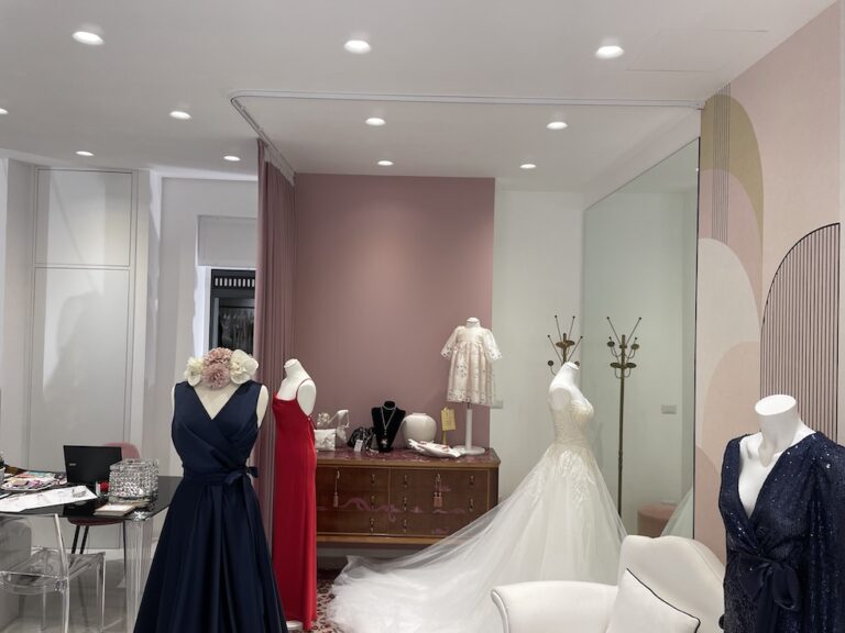 L'atelier fasanese Carla Caroli festeggia i due lustri - Osservatorio Fasano