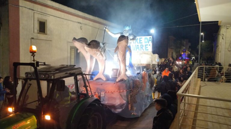 Successo di pubblico per la sfilata di Carnevale domenicale a Montalbano - Osservatorio Fasano