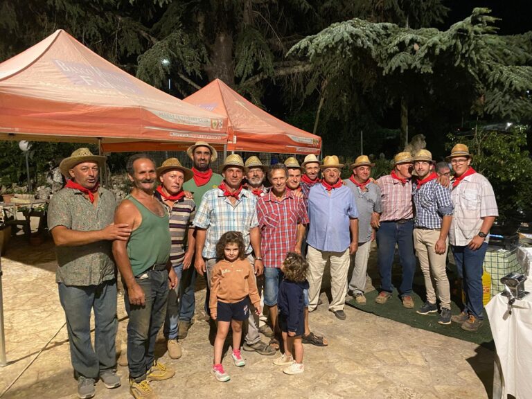 Successo per la festa della trebbiatura del grano a Cocolicchio - Osservatorio Fasano