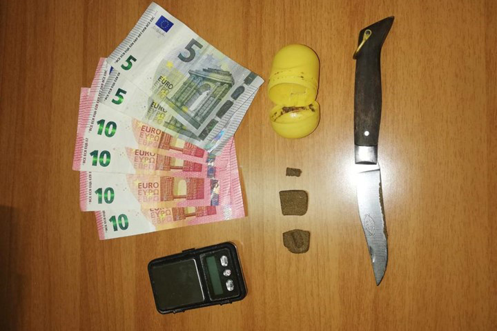 Sorpreso a cedere dose di stupefacente, fasanese arrestato Sorpreso a cedere dose di stupefacente, fasanese arrestato - Osservatorio Fasano