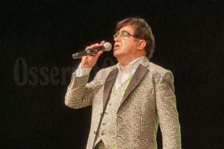 Jannacci cantanto da Elio nella natura del Parco Lama d'Antico - Osservatorio Fasano