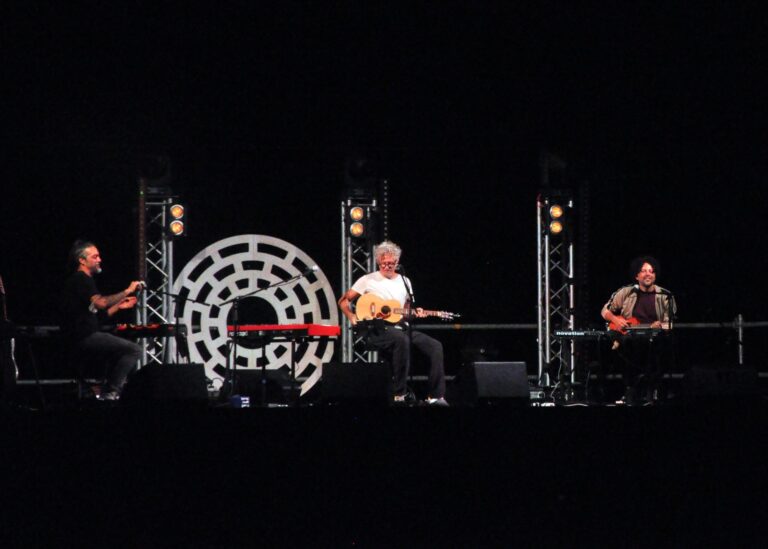 Tra le rovine di Egnazia si riscopre la musica dal vivo con Niccolò Fabi Tra le rovine di Egnazia si riscopre la musica dal vivo con Niccolò Fabi - Osservatorio Fasano