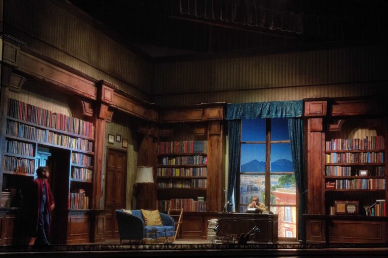 Standing ovation per "Il silenzio grande" al Teatro Kennedy - Osservatorio Fasano
