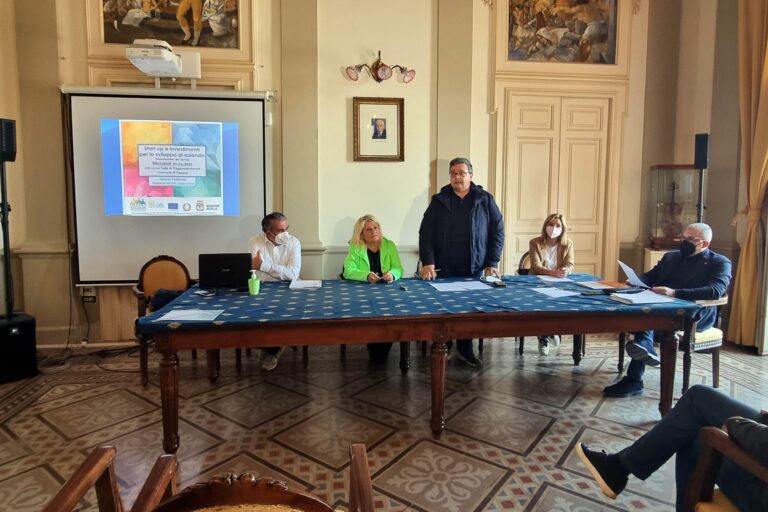 Presentato il Bando dedicato alle start up e alle aziende extra agricole ai commercialisti del territorio di Fasano Presentato il Bando dedicato alle start up e alle aziende extra agricole ai commercialisti del territorio di Fasano - Osservatorio Fasano