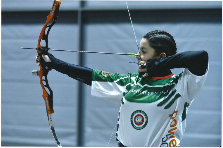 Tiro con l'arco: 5° posto ai campionati italiani indoor di Giorgia Lenoci nella classe Arco Nudo - Osservatorio Fasano