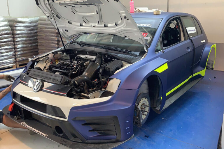 Ciccio Savoia su Golf DSG nel TCR Italy Ciccio Savoia su Golf DSG nel TCR Italy - Osservatorio Fasano