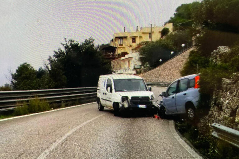 Incidente stradale sulla SP2 alla ‘Juppa’: 2 feriti lievi Incidente stradale sulla SP2 alla 'Juppa': 2 feriti lievi - Osservatorio Fasano