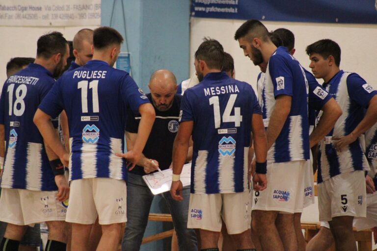 Stop per la Junior a Bolzano: sconfitta 32 a 27 Stop per la Junior a Bolzano: sconfitta 32 a 27 - Osservatorio Fasano