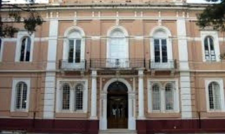 Giorno di festa e di sorrisi ‘a di stanza’ per i minori ospiti dell’Istituto ‘Latorre’ Giorno di festa e di sorrisi 'a di stanza' per i minori ospiti dell’Istituto 'Latorre' - Osservatorio Fasano