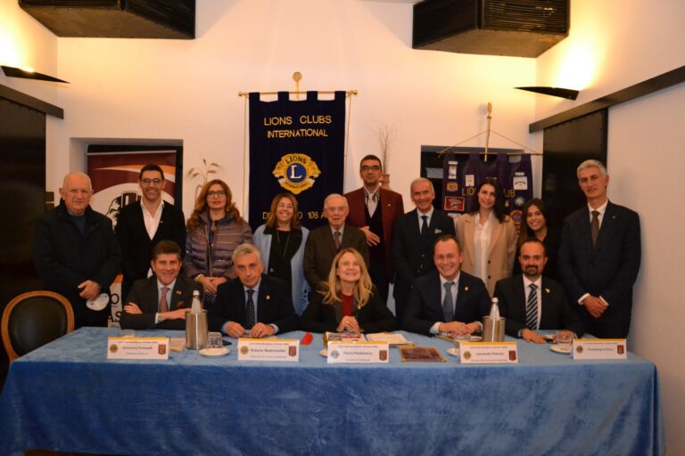 Il Governatore del Distretto Lions 108 AB in visita al Lions Club Fasano Host e il Leo Club Fasano Il Governatore del Distretto Lions 108 AB in visita al Lions Club Fasano Host e il Leo Club Fasano - Osservatorio Fasano