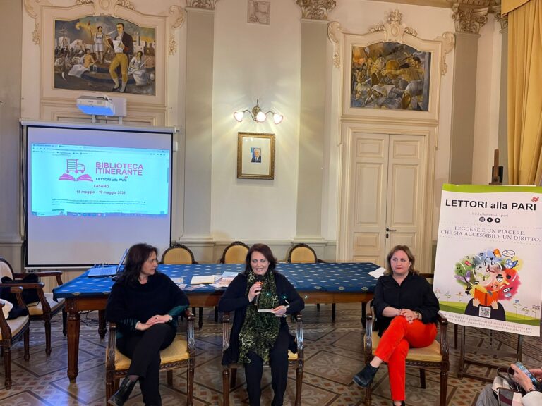 «Lettori alla pari», dal 14 al 19 maggio a Fasano arriva la biblioteca itinerante accessibile «Lettori alla pari», dal 14 al 19 maggio a Fasano arriva la biblioteca itinerante accessibile - Osservatorio Fasano