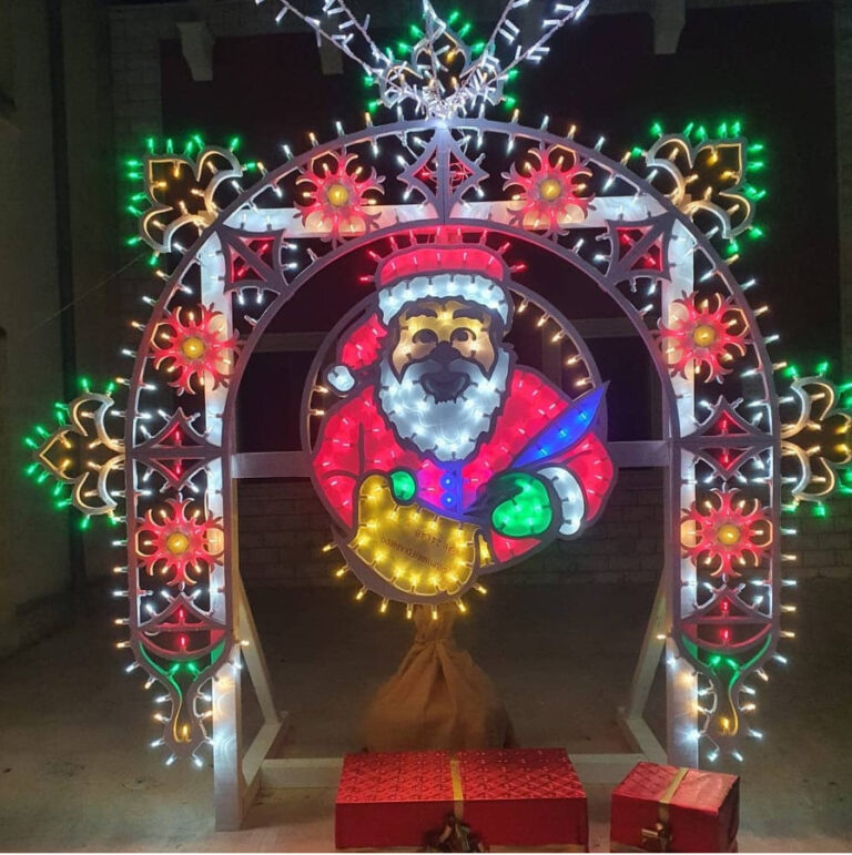 A Pezze di Greco installata una luminaria natalizia A Pezze di Greco installata una luminaria natalizia - Osservatorio Fasano