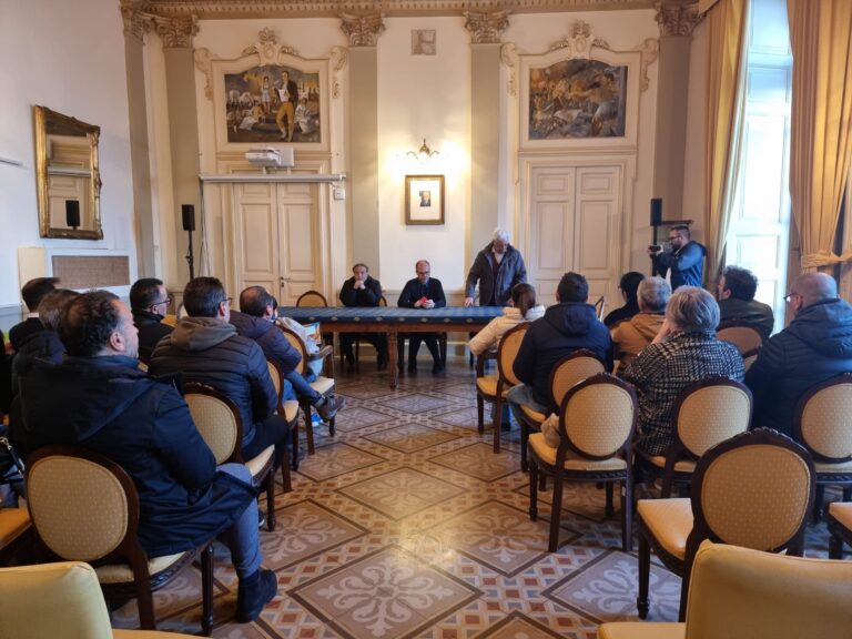 Crisi Minirmex: l’amministrazione comunale ha incontrato lavoratori e sindacati Crisi Minirmex: l’amministrazione comunale ha incontrato lavoratori e sindacati - Osservatorio Fasano