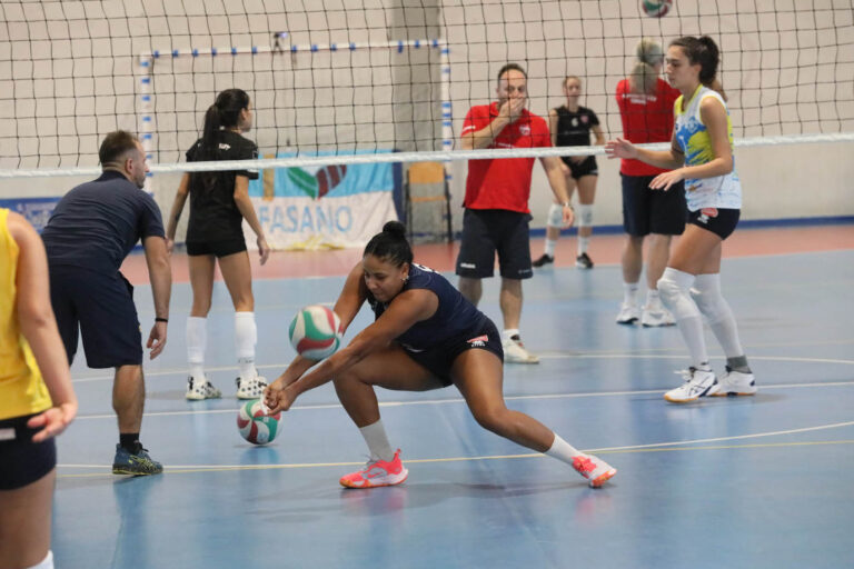 Battuta d'arresto del Podio che cede solo al tie-break contro la capolista Arzano - Osservatorio Fasano