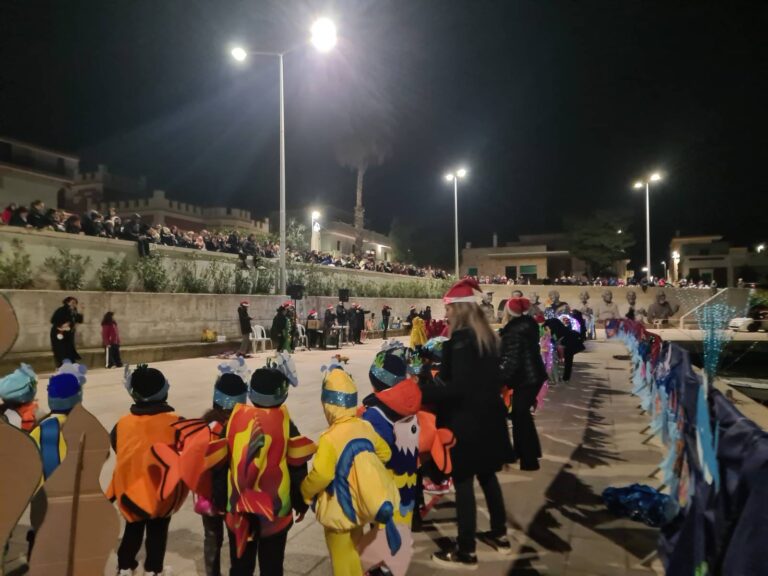 La magia del Natale in fondo al mare La magia del Natale in fondo al mare - Osservatorio Fasano