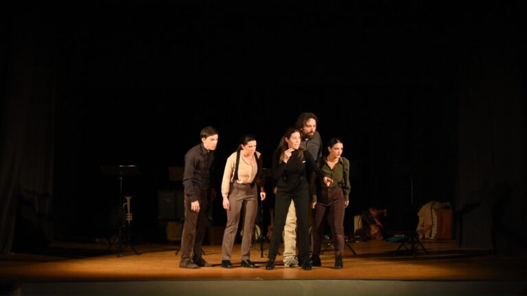 Ultimo spettacolo in concorso al Festival “Di scena a Fasano”, ecco “Novecento” di Alessandro Baricco Ultimo spettacolo in concorso al Festival “Di scena a Fasano”, ecco “Novecento” di Alessandro Baricco - Osservatorio Fasano