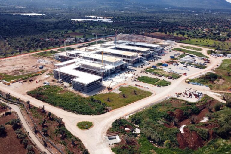 Nuovi ospedali, Amati: «Lavori e progettazioni proseguono con luci e ombre. Inquietano le decisioni del CCT sul Monopoli-Fasano. Mi aspetto aiuto da Emiliano e Palese» Nuovi ospedali, Amati: «Lavori e progettazioni proseguono con luci e ombre. Inquietano le decisioni del CCT sul Monopoli-Fasano. Mi aspetto aiuto da Emiliano e Palese» - Osservatorio Fasano