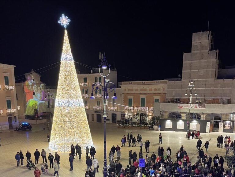 Natale a Fasano 2022: gli eventi di sabato 17 e domenica 18 dicembre VIDEO Natale a Fasano 2022: gli eventi di sabato 17 e domenica 18 dicembre VIDEO - Osservatorio Fasano