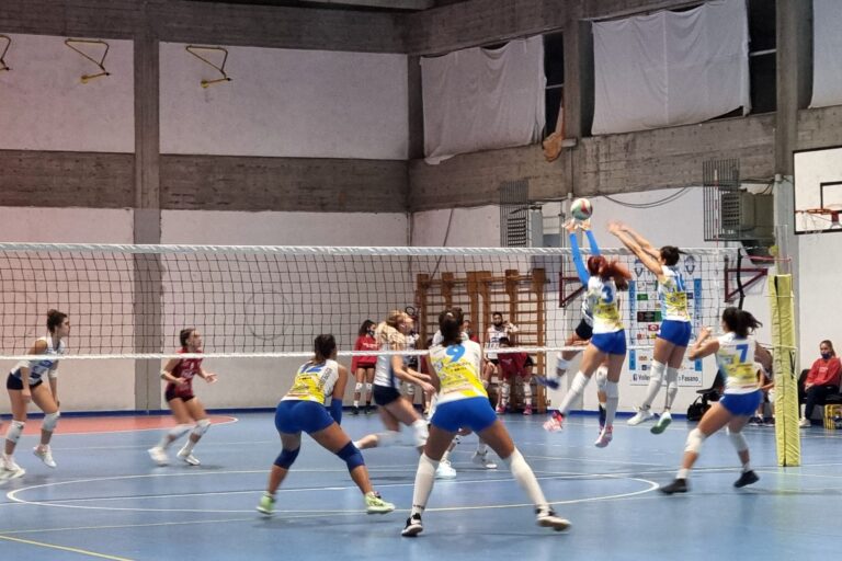 Volley Club Il Podio: buona la prima - Osservatorio Fasano