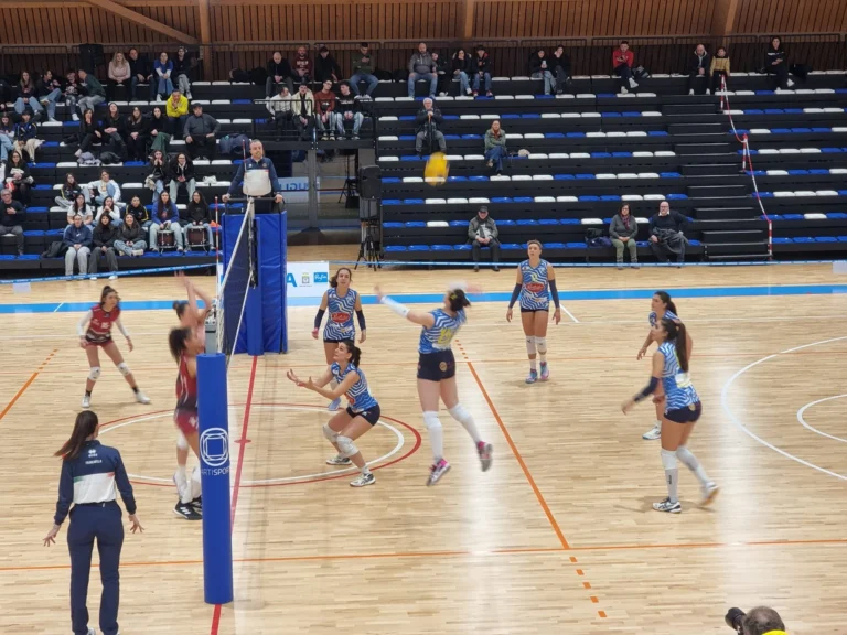 Con la vittoria sul Pescara si chiude uno stupendo girone di andata delle Podiogirl’s VIDEO Con la vittoria sul Pescara si chiude uno stupendo girone di andata delle Podiogirl’s VIDEO - Osservatorio Fasano