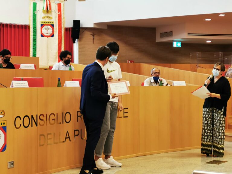L’Itet Salvemini premiato nel progetto regionale ‘Dalle periferie del mondo alle periferie delle città’ L'Itet Salvemini premiato nel progetto regionale 'Dalle periferie del mondo alle periferie delle città' - Osservatorio Fasano