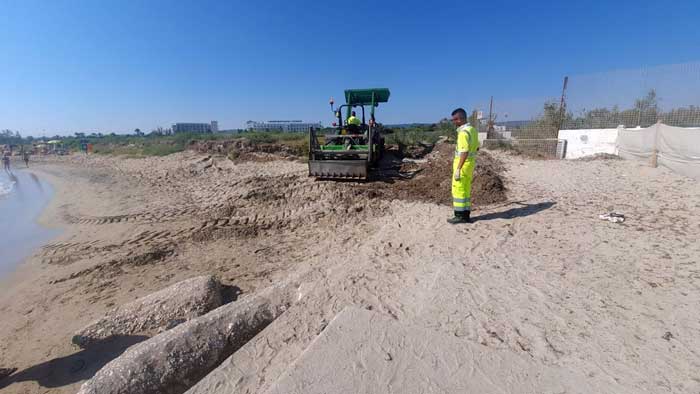 Dopo le numerose segnalazioni rimossi i ferri e ripulita la spiaggia di Torre Canne Dopo le numerose segnalazioni rimossi i ferri e ripulita la spiaggia di Torre Canne - Osservatorio Fasano