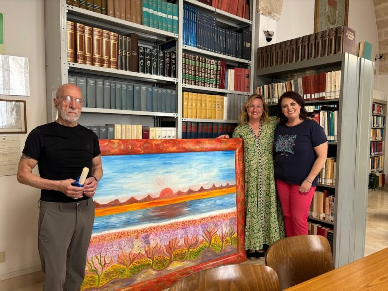 “L’alba che colora la natura” in dono alla Biblioteca comunale “I. Ciaia” di Fasano “L’alba che colora la natura” in dono alla Biblioteca comunale “I. Ciaia” di Fasano - Osservatorio Fasano