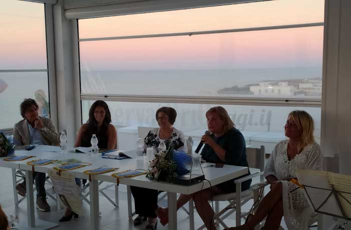 Presentato il libro ‘Fasano in gonnella’ Presentato il libro 'Fasano in gonnella' - Osservatorio Fasano