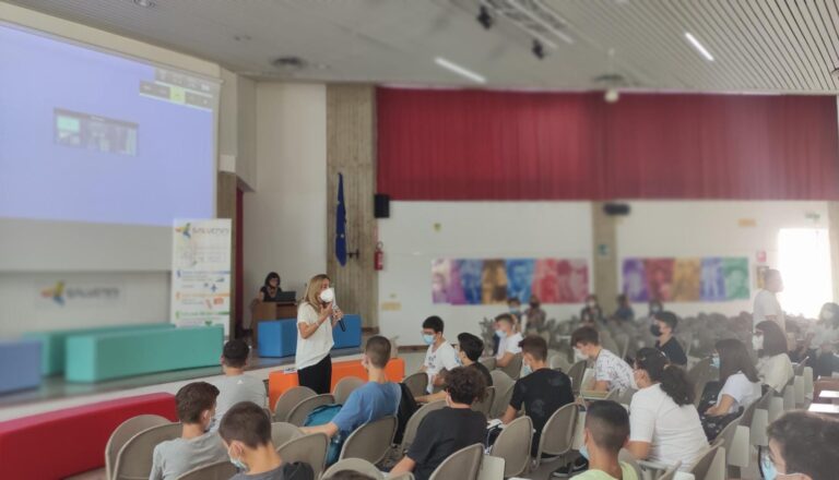 L'avvio del nuovo anno scolastico nelle tre sedi dell'Istituto 'G. Salvemini' di Fasano - Osservatorio Fasano