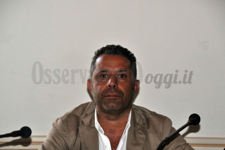 Il consigliere Giuseppe Simone si scusa coi cittadini e i colleghi consiglieri Il consigliere Giuseppe Simone si scusa coi cittadini e i colleghi consiglieri - Osservatorio Fasano