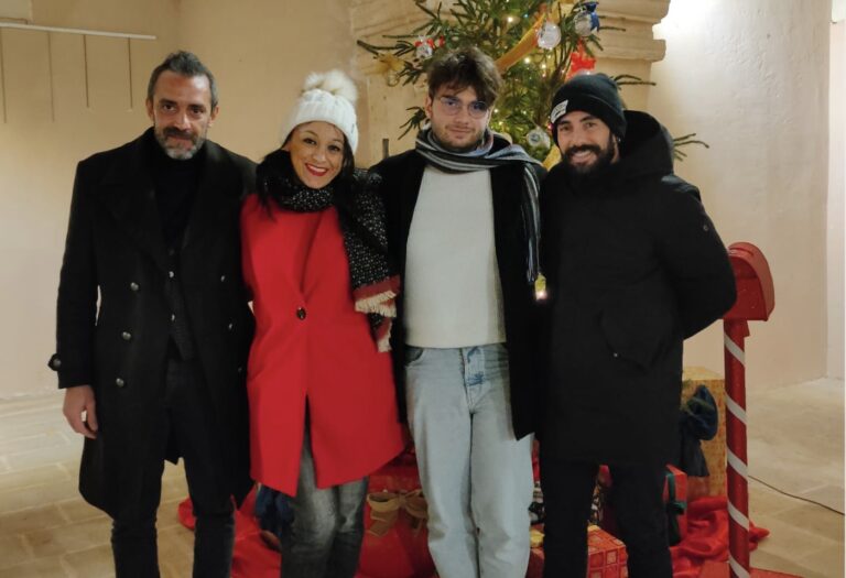 L’associazione SottoSopra porta in scena ‘Canto di Natale’ di Charles Dickens L'associazione SottoSopra porta in scena 'Canto di Natale' di Charles Dickens - Osservatorio Fasano