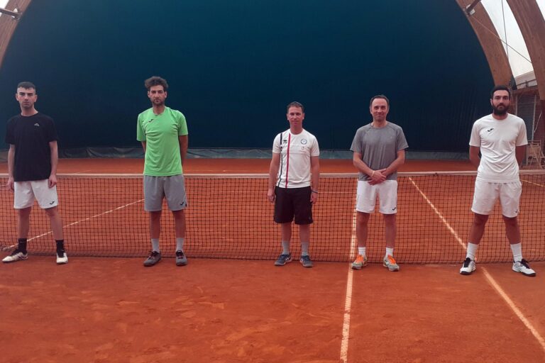 Termina in parità la quarta giornata del campionato regionale di tennis di D1 tra Sc Fasano e CT Calimera Termina in parità la quarta giornata del campionato regionale di tennis di D1 tra Sc Fasano e CT Calimera - Osservatorio Fasano