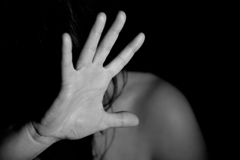 Violenza di genere a Pezze di Greco: Uomo picchia violentemente la compagna - Osservatorio Fasano