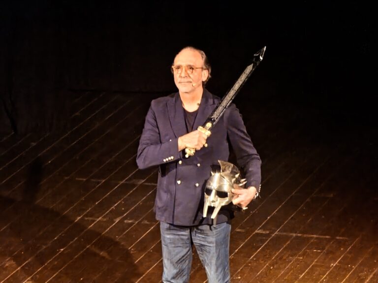 Luca Ward si è raccontato al Teatro Sociale Luca Ward si è raccontato al Teatro Sociale - Osservatorio Fasano