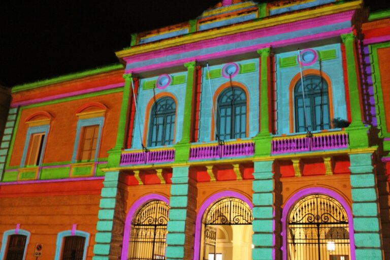 L’istituto ‘Salvemini’ mostra tutti i colori del Palazzo municipale di Fasano L'istituto 'Salvemini' mostra tutti i colori del Palazzo municipale di Fasano - Osservatorio Fasano