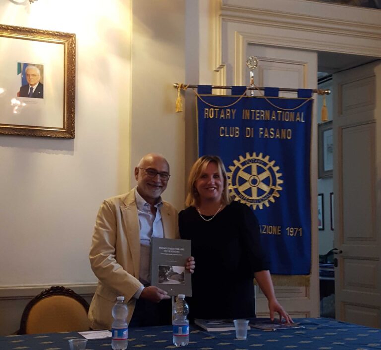 Il Rotary a sostegno della cultura: donate due copie del libro ‘Paesaggi mediterranei di età romana’ Il Rotary a sostegno della cultura: donate due copie del libro 'Paesaggi mediterranei di età romana' - Osservatorio Fasano