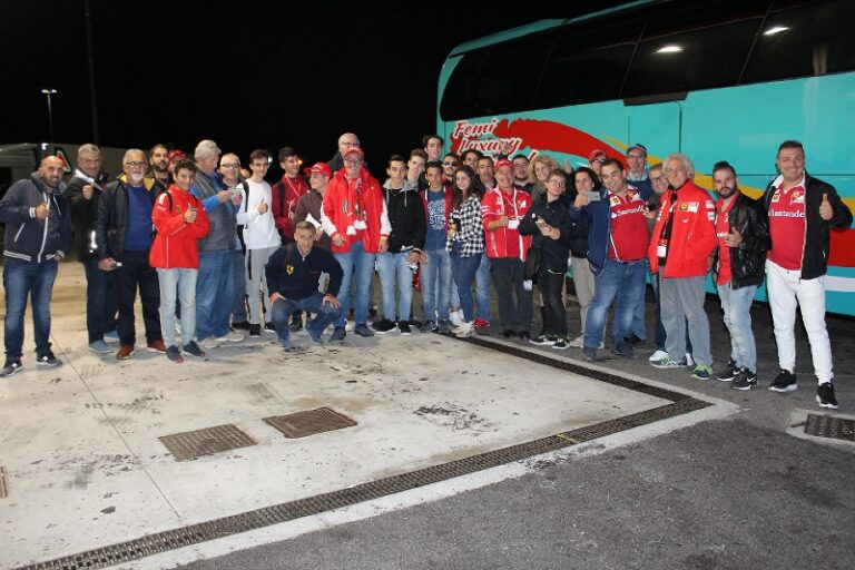 La ‘Scuderia Ferrari Club Fasano’ al Mugello per i 70 anni della Ferrari La 'Scuderia Ferrari Club Fasano' al Mugello per i 70 anni della Ferrari - Osservatorio Fasano