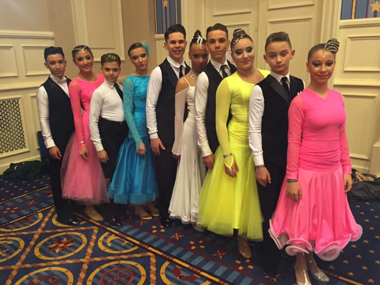 Ottimi piazzamenti per la 'New Top Dance Fasano' al mondiale di Parigi - Osservatorio Fasano