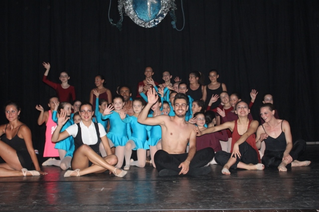 Al Teatro Kennedy di Fasano gli emozionanti balletti della scuola di danza Aplomb Al Teatro Kennedy di Fasano gli emozionanti balletti della scuola di danza Aplomb - Osservatorio Fasano